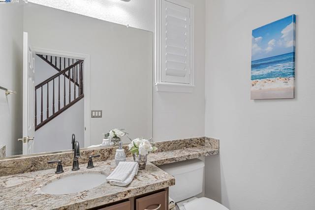 260 Abigail Cir, Danville CA: https://media.crmls.org/mediaz/9fb8e9fb-2ac5-4a16-a802-2fb0721b70ad.jpg