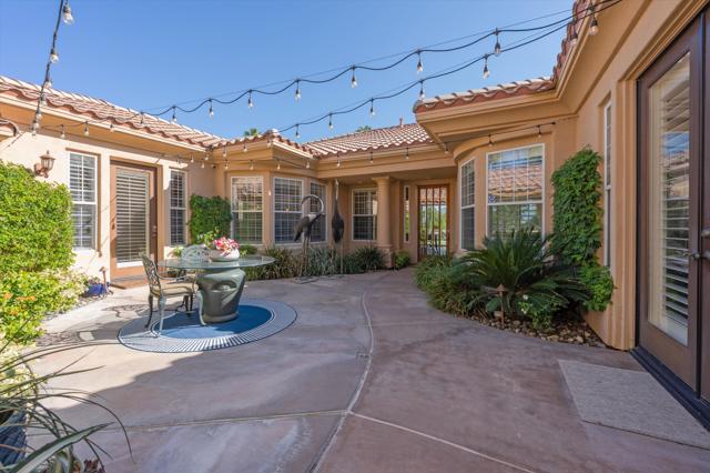 81205 Kingston Heath, La Quinta CA: https://media.crmls.org/mediaz/9fba0442-8f36-4ca0-ba87-471eda264ed5.jpg