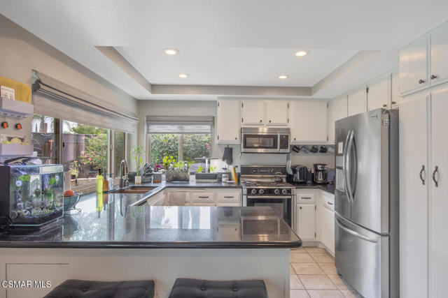 974 Hillview Circle, Simi Valley CA: https://media.crmls.org/mediaz/9fba4967-6fd3-40fe-a92c-9e65fdc2225a.jpg