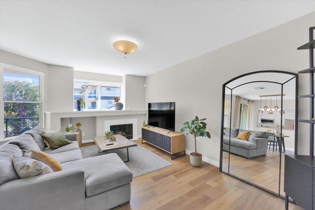 401 Baltic Circle,  CA: https://media.crmls.org/mediaz/9fba78c7-3247-4706-9549-b106138bcf02.jpg