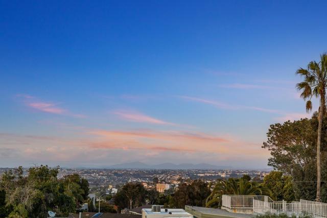 4027 Narragansett Ave, San Diego CA: https://media.crmls.org/mediaz/9fba8237-319b-421d-bea9-f131d9ad212c.jpg