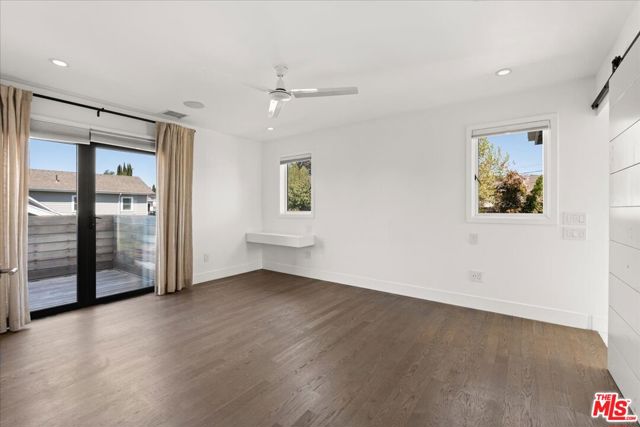 4525 Melbourne Avenue, Los Angeles CA: https://media.crmls.org/mediaz/9fbad4b2-fa32-405c-8d87-d229f5f479f4.jpg
