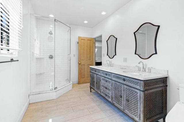 8 Los Laureles Avenue, Salinas CA: https://media.crmls.org/mediaz/9fbb4614-3d49-4d99-86cc-8527ff7b4943.jpg