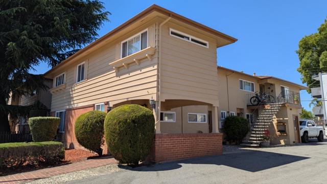883 Di Fiore Drive, San Jose CA: https://media.crmls.org/mediaz/9fbb6363-6dbe-4e94-ba9f-9ba55801e81c.jpg