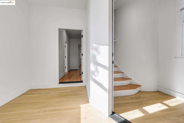 1238 12Th St, Oakland CA: https://media.crmls.org/mediaz/9fbc17d1-6177-4b31-a576-6f9ca9dc1d15.jpg