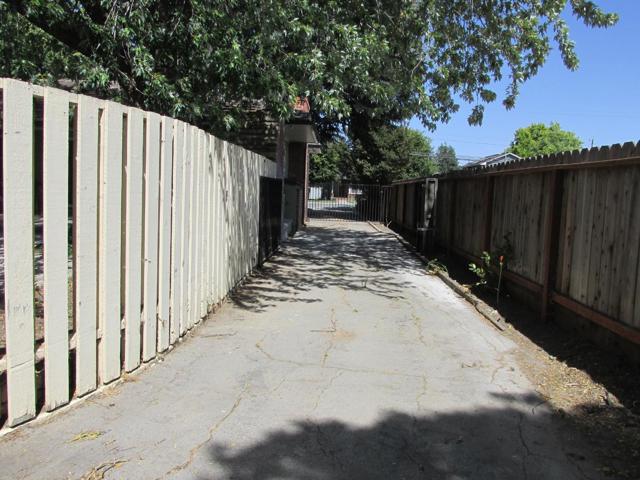 1610 Cienega Road, Hollister CA: https://media.crmls.org/mediaz/9fbca265-e7f6-4458-b9aa-b5f555ef9057.jpg