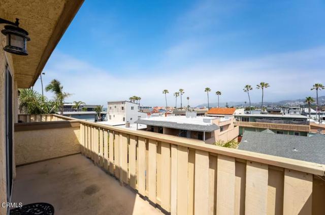 Detail Gallery Image 23 of 31 For 1121 Pittsfield Ln, Ventura,  CA 93001 - 3 Beds | 3 Baths