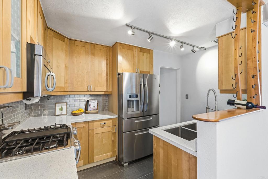 6335 Cleo Street - photo 12