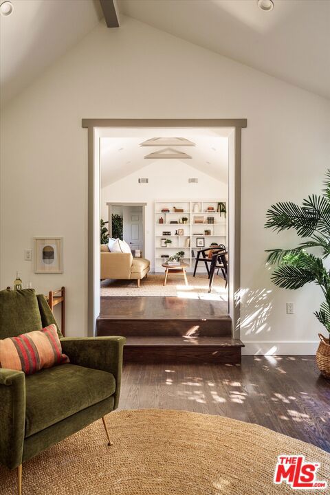 4148 Brunswick Avenue, Los Angeles CA: https://media.crmls.org/mediaz/9fbee33d-2976-46b4-aa0f-8fd1e09f071d.jpg