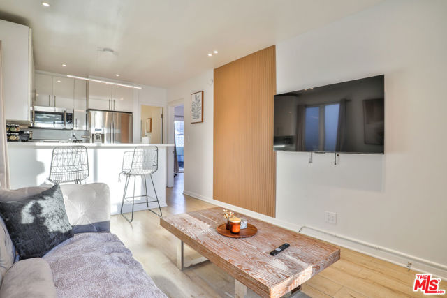 2207 Ocean Front Walk, Venice CA: https://media.crmls.org/mediaz/9fbeec02-7f5f-4b80-9fa3-f41f8255f97d.jpg