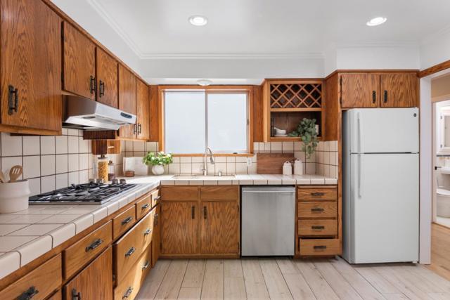 2070 42nd Avenue, San Francisco CA: https://media.crmls.org/mediaz/9fbefd09-8e30-4bf8-aeff-c3edfcad09b9.jpg