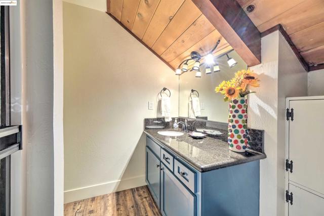 1273 Lilac Dr, Arnold CA: https://media.crmls.org/mediaz/9fc02914-fa9f-4a3e-9ad2-425b0f6dd78b.jpg