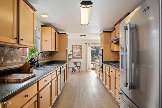 2203 Fawn Place, Ventura CA: https://media.crmls.org/mediaz/9fc0f410-dcd3-442e-8095-9b48fc4f7624.jpg