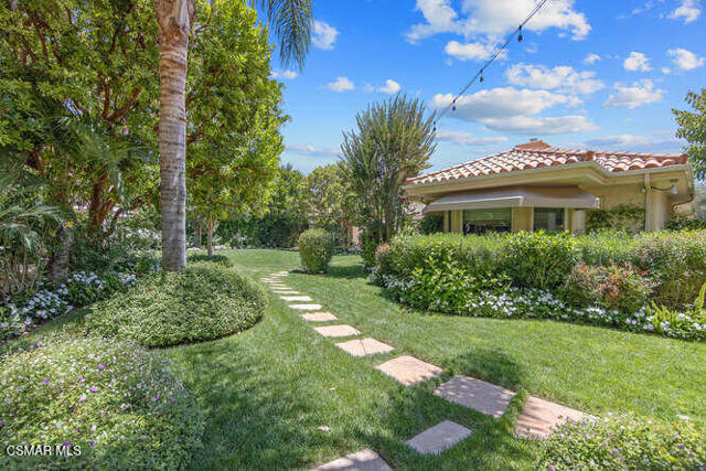 421 Whitegate Road, Thousand Oaks CA: https://media.crmls.org/mediaz/9fc1ef34-15f5-442c-bf48-a7662e3973bb.jpg
