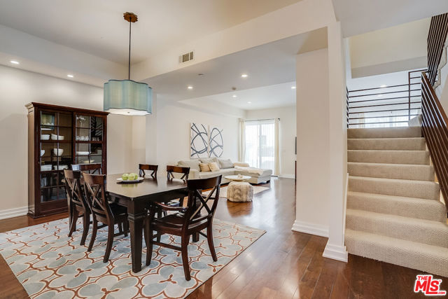 2512 28th Street, 102 photo 5