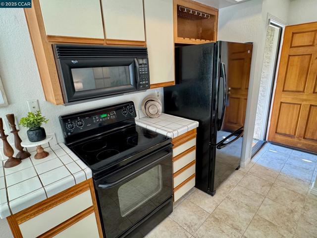 3783 Crow Canyon, San Ramon CA: https://media.crmls.org/mediaz/9fc2db50-914c-4567-9301-69e1fe06c019.jpg