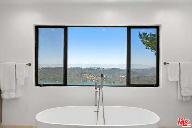 1962 Stradella Road, Los Angeles CA: https://media.crmls.org/mediaz/9fc2fba1-3787-411f-99f4-e3b12b19aea2.jpg