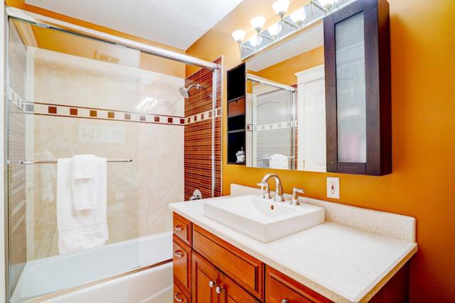 780 S El Monte Avenue, Los Altos CA: https://media.crmls.org/mediaz/9fc37690-0b46-4516-bbb6-bf179a77a394.jpg