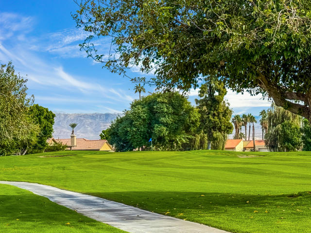 82745 Odlum Drive, Indio CA: https://media.crmls.org/mediaz/9fc52f72-01f7-4846-91c4-8321590b4aad.jpg