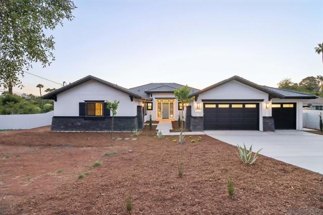 2745 Alexander Dr, Escondido CA: https://media.crmls.org/mediaz/9fc5954a-50b6-43f8-929e-fe95bfa18e8b.jpg