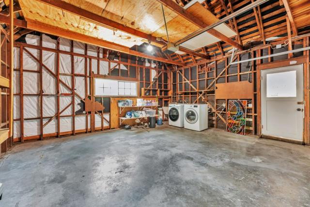 632 Saint Claire Drive, Palo Alto CA: https://media.crmls.org/mediaz/9fc68506-6e93-4c17-9285-84fde961be60.jpg