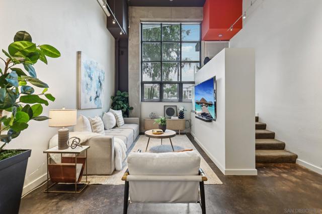 777 6Th Ave, San Diego CA: https://media.crmls.org/mediaz/9fc74c64-17e9-4e8a-8302-7ea9379bda01.jpg