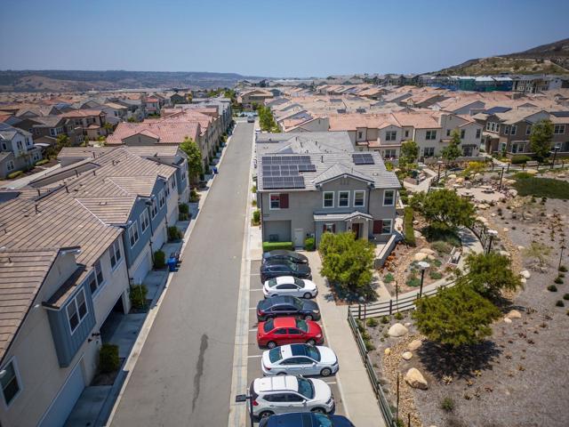 1257 Calle Datura, Chula Vista CA: https://media.crmls.org/mediaz/9fc8f5c3-1613-4eee-9acc-ca26729885a7.jpg