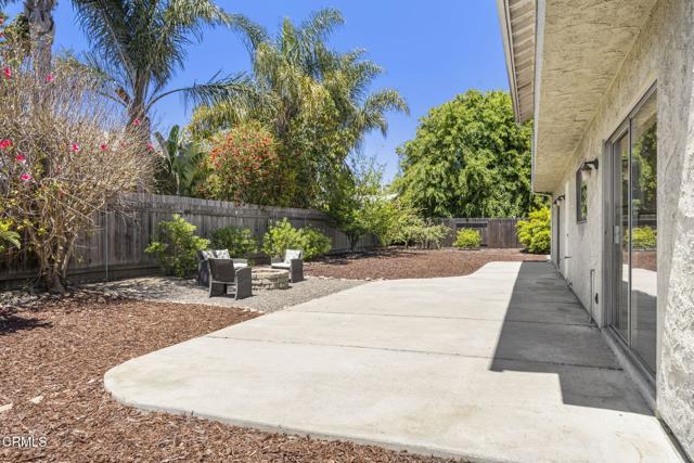 71 Mount Whitney Court, Ventura CA: https://media.crmls.org/mediaz/9fc96a8b-163f-44e7-a09c-56aac7109196.jpg