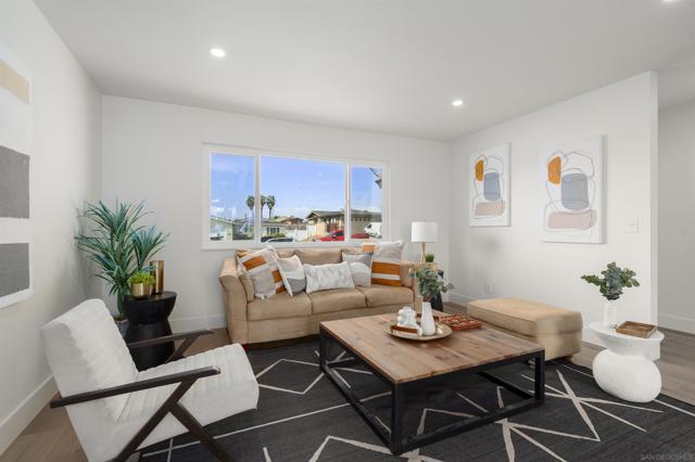 4281 Marcwade Dr, San Diego CA: https://media.crmls.org/mediaz/9fcb6048-60d7-4d4e-9c1b-fbdc94b9df51.jpg