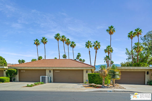 2365 S Oakcrest Drive, Palm Springs CA: https://media.crmls.org/mediaz/9fcc6aa5-3740-45c7-b4f0-eac180f7080e.jpg