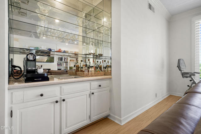 630 S Orange Grove Boulevard, Pasadena CA: https://media.crmls.org/mediaz/9fcc8c4d-4eae-4650-893f-4d89288318ec.jpg