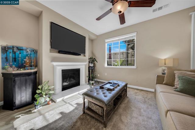 1037 Gridley Dr, Pittsburg CA: https://media.crmls.org/mediaz/9fccd9b8-d6ba-4a8a-9c41-724d1b7d6324.jpg