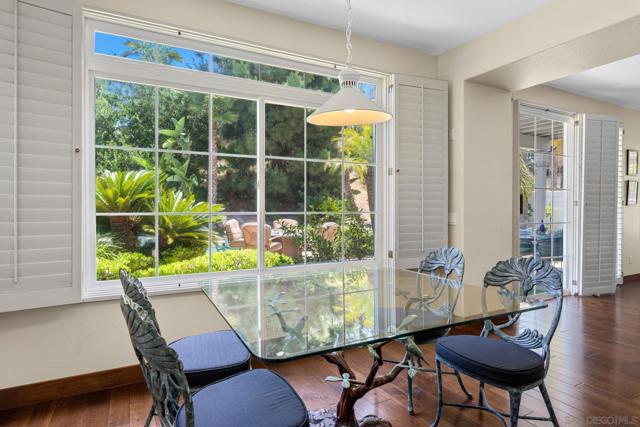 1006 Acero St, Chula Vista CA: https://media.crmls.org/mediaz/9fcf25cc-0f37-4116-8861-d9efad7853e5.jpg