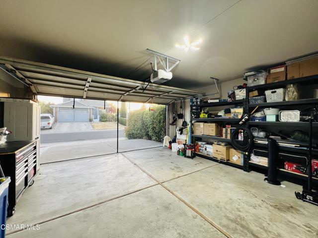 197 Creekside Circle, Sacramento CA: https://media.crmls.org/mediaz/9fcf2910-00d3-46d6-ab4c-184a1a46237d.jpg