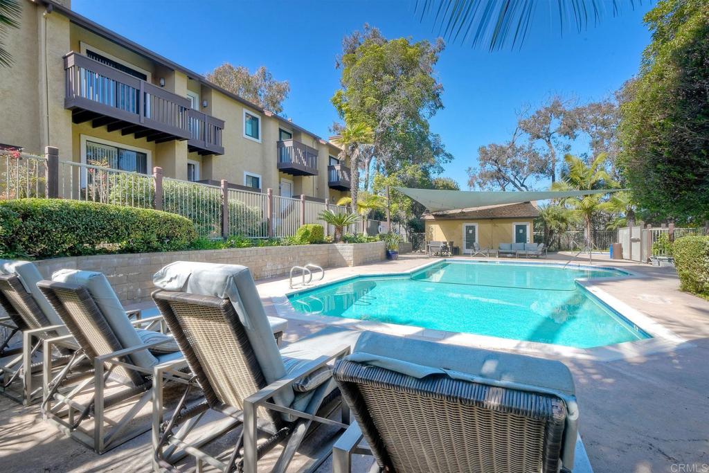 1680 N Coast Highway 101 27