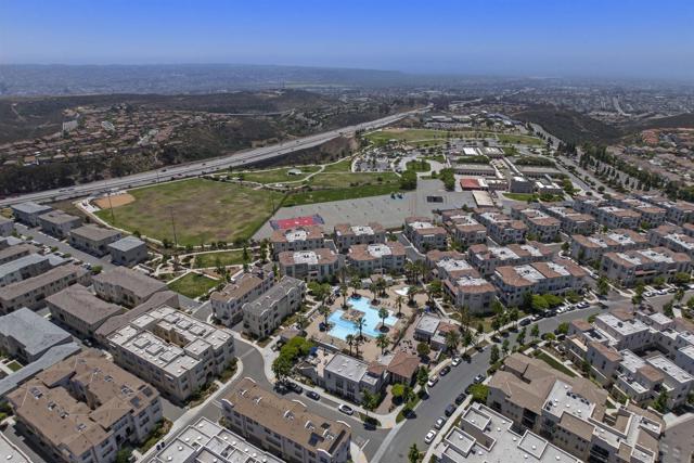 5506 Sandcliff Ln, San Diego CA: https://media.crmls.org/mediaz/9fcfa84d-b84c-43e9-8a8d-4f9f24d7fbc7.jpg