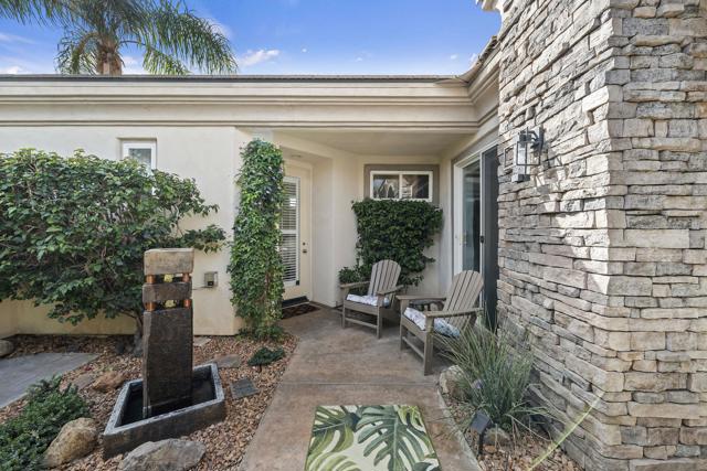 50 Toscana E Way, Rancho Mirage CA: https://media.crmls.org/mediaz/9fcfd156-ae81-4bde-aecc-5c20c7bab45c.jpg