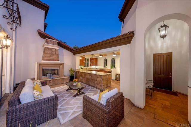 1863 Camino Mojave, Chula Vista CA: https://media.crmls.org/mediaz/9fd002d0-5242-4113-baff-35b770c693d1.jpg