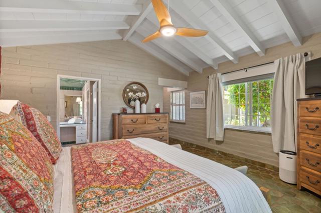 690 Torwood Lane, Los Altos CA: https://media.crmls.org/mediaz/9fd1b628-9811-42b9-83d9-754b0997b8f6.jpg