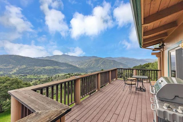 18 Asoleado Drive, Carmel Valley CA: https://media.crmls.org/mediaz/9fd2792c-b571-4ce8-bc03-3c38b4d96b2d.jpg