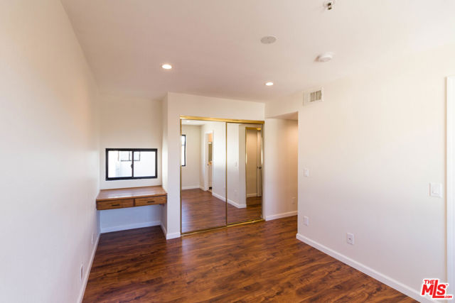301 West Loraine Street, 8 photo 24