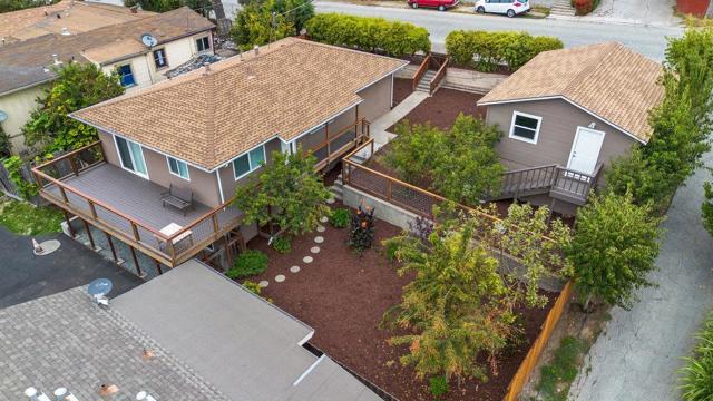 221 Carey Avenue, Freedom CA: https://media.crmls.org/mediaz/9fd29787-e858-4165-a6ab-6a3d7438ffb6.jpg