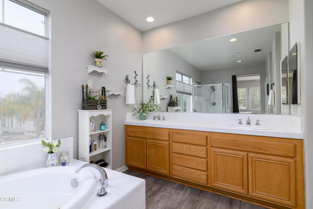 Detail Gallery Image 14 of 51 For 9703 Rio Grande St, Ventura,  CA 93004 - 4 Beds | 2/1 Baths