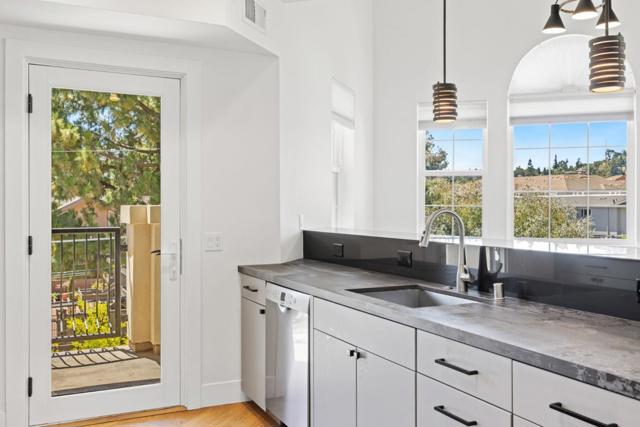 777 Walnut Street, San Carlos CA: https://media.crmls.org/mediaz/9fd39339-c785-4162-aab9-63da98682f34.jpg