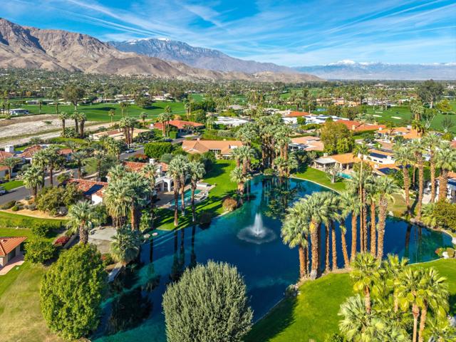 71170 W Thunderbird Terrace, Rancho Mirage CA: https://media.crmls.org/mediaz/9fd4f181-b4ec-489f-90b3-6e9a722b21ab.jpg