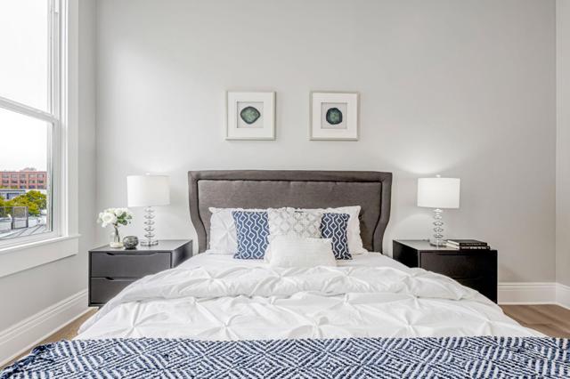 473 South Van Ness Avenue, San Francisco CA: https://media.crmls.org/mediaz/9fd5324d-4ceb-403f-bde5-9c14cc66f8f9.jpg
