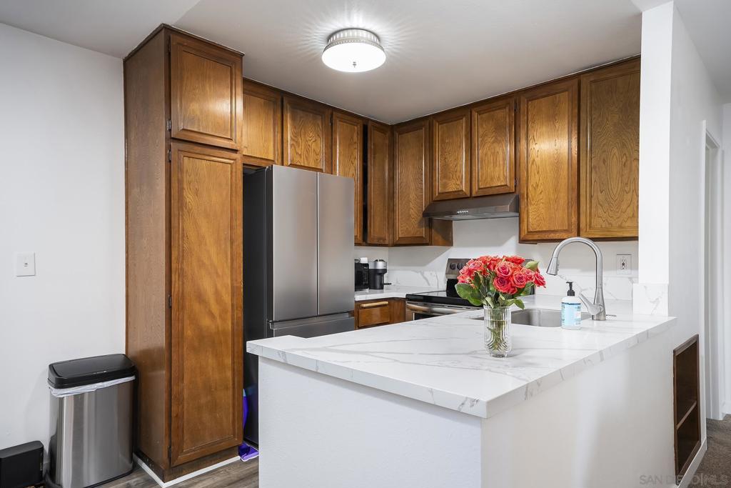4651 Pico St - photo 3