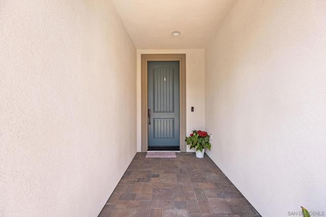 12712 Cloudbreak Ave, San Diego CA: https://media.crmls.org/mediaz/9fd7893b-f8fb-4dfe-896b-93bb499601df.jpg