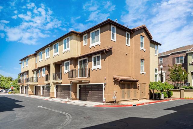 1180 Glin Terrace, Sunnyvale CA: https://media.crmls.org/mediaz/9fd7cc30-f2d3-40b5-b2cd-6eed6d162707.jpg