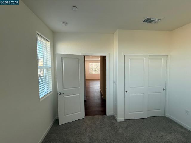 4786 Cantrell Dr, Folsom CA: https://media.crmls.org/mediaz/9fd80dbb-a764-43f8-a342-40609b72d168.jpg